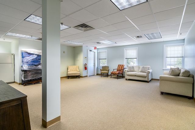 400 Massasoit Avenue 307&308, East Providence, RI 02914