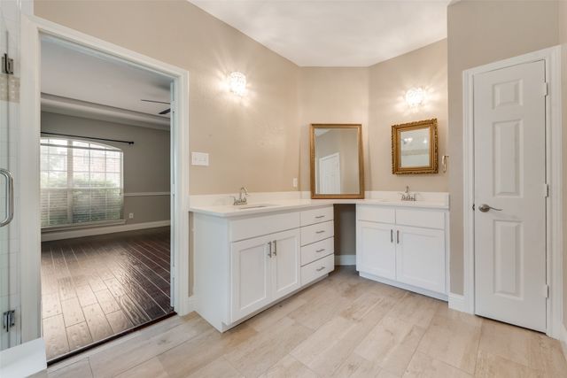 214 Sherwood Drive, Murphy, TX 75094