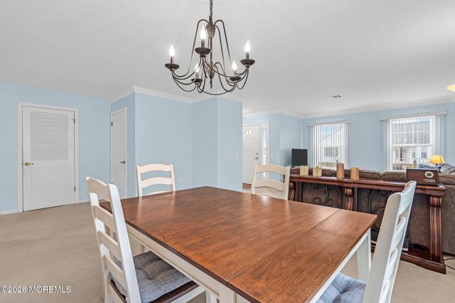 148 Chesterfield Lane, Toms River, NJ 08757