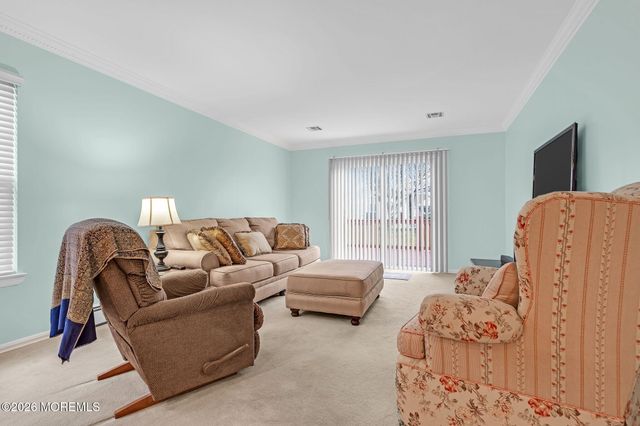 148 Chesterfield Lane, Toms River, NJ 08757