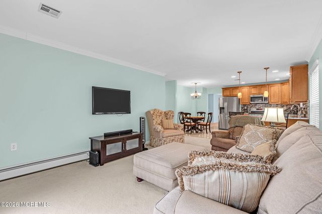 148 Chesterfield Lane, Toms River, NJ 08757