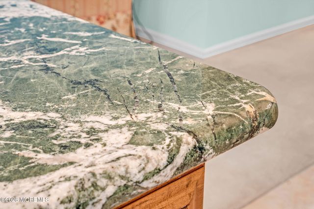 148 Chesterfield Lane, Toms River, NJ 08757