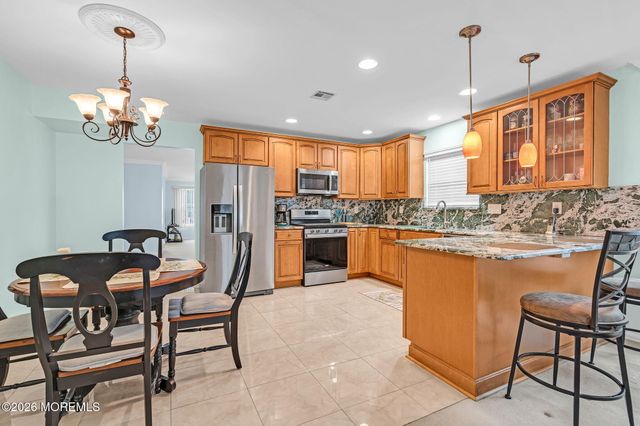 148 Chesterfield Lane, Toms River, NJ 08757