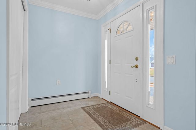 148 Chesterfield Lane, Toms River, NJ 08757