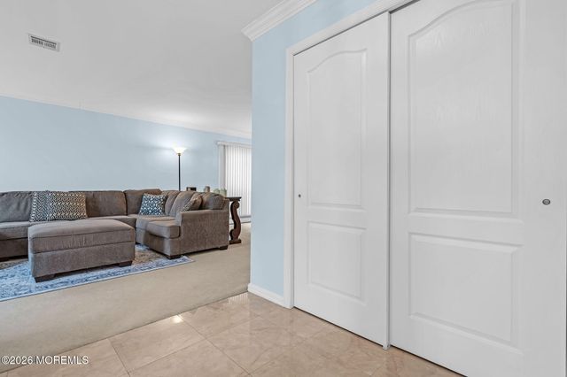 148 Chesterfield Lane, Toms River, NJ 08757