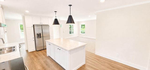 569 Stumphole Road, Elloree, SC 29047