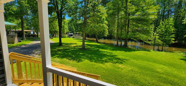 569 Stumphole Road, Elloree, SC 29047