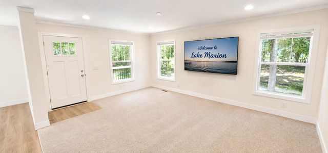 569 Stumphole Road, Elloree, SC 29047