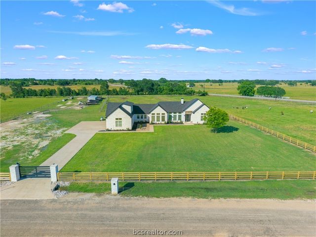 13504 Hudson Farms Road, Franklin, TX 77859