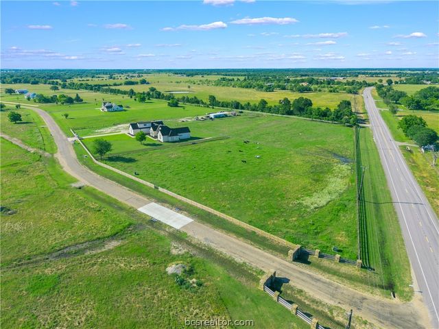 13504 Hudson Farms Road, Franklin, TX 77859