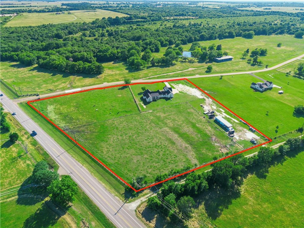 13504 Hudson Farms Road, Franklin, TX 77859 — photo 2