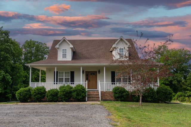 225 Sherman Road, Charlotte, TN 37036