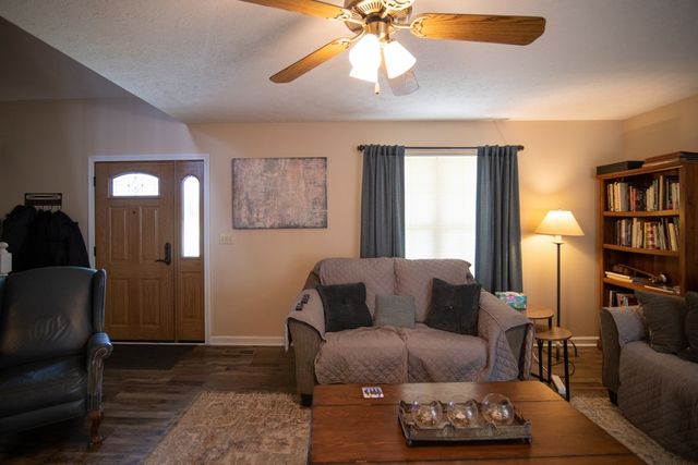 225 Sherman Road, Charlotte, TN 37036