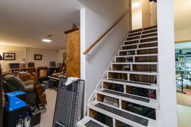 225 Sherman Road, Charlotte, TN 37036