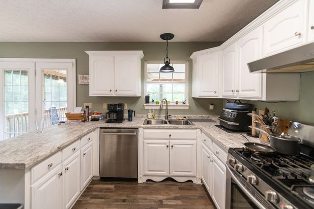 225 Sherman Road, Charlotte, TN 37036