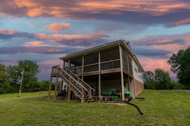 225 Sherman Road, Charlotte, TN 37036