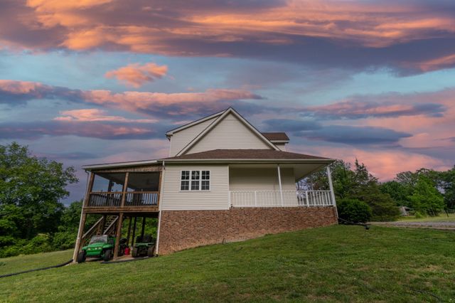 225 Sherman Road, Charlotte, TN 37036