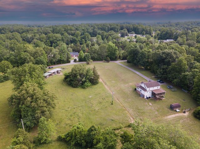 225 Sherman Road, Charlotte, TN 37036