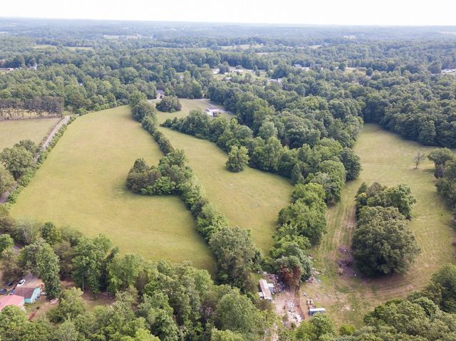 225 Sherman Road, Charlotte, TN 37036
