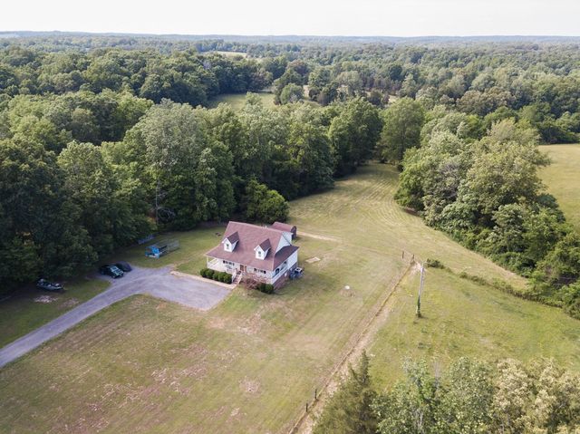 225 Sherman Road, Charlotte, TN 37036