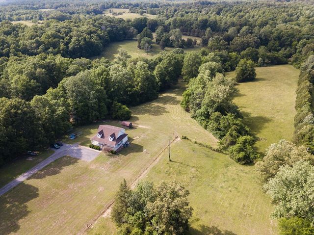 225 Sherman Road, Charlotte, TN 37036
