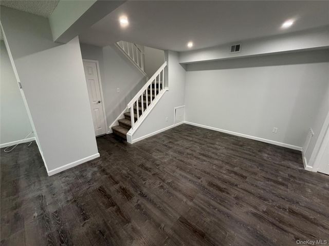 232 Springmeadow Drive G, Holbrook, NY 11741