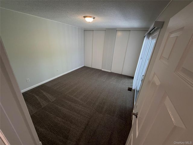 232 Springmeadow Drive G, Holbrook, NY 11741