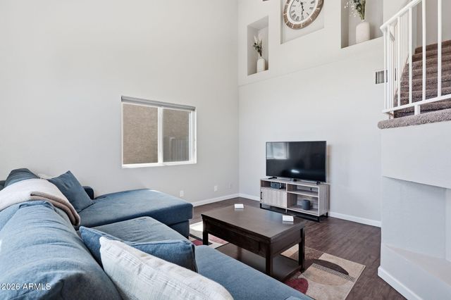 1114 S SURFSIDE Drive, Gilbert, AZ 85233