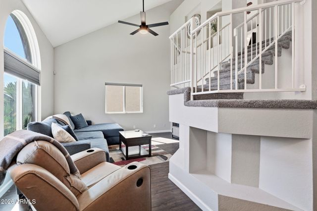 1114 S SURFSIDE Drive, Gilbert, AZ 85233