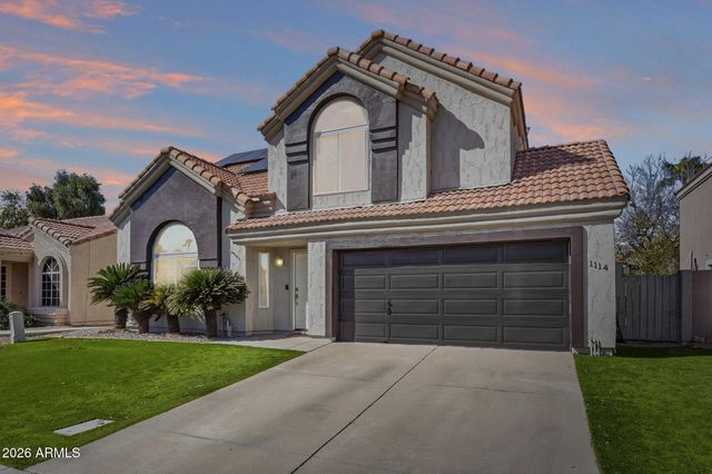 1114 S SURFSIDE Drive, Gilbert, AZ 85233