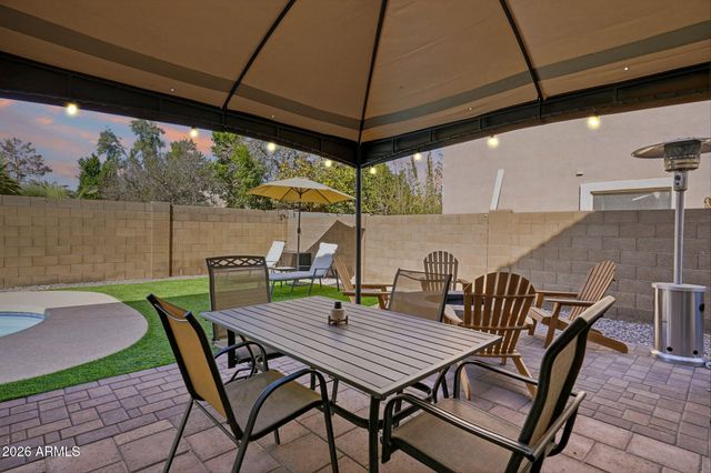 1114 S SURFSIDE Drive, Gilbert, AZ 85233