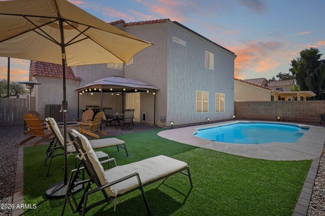 1114 S SURFSIDE Drive, Gilbert, AZ 85233