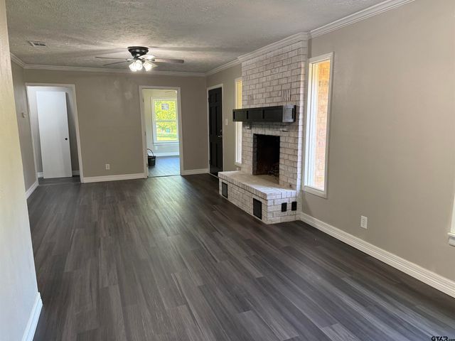 1602 E Main, Henderson, TX 75652