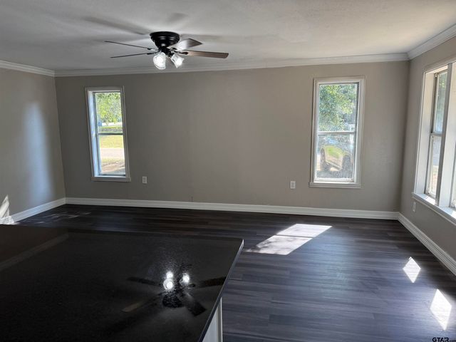1602 E Main, Henderson, TX 75652