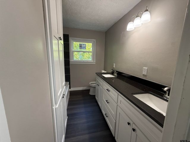1602 E Main, Henderson, TX 75652