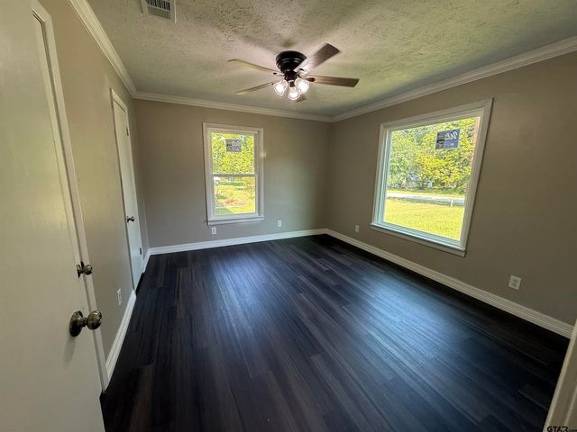 1602 E Main, Henderson, TX 75652