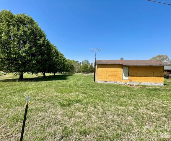 119 Z A Hunter Road, Bessemer City, NC 28016