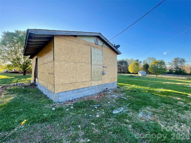 119 Z A Hunter Road, Bessemer City, NC 28016