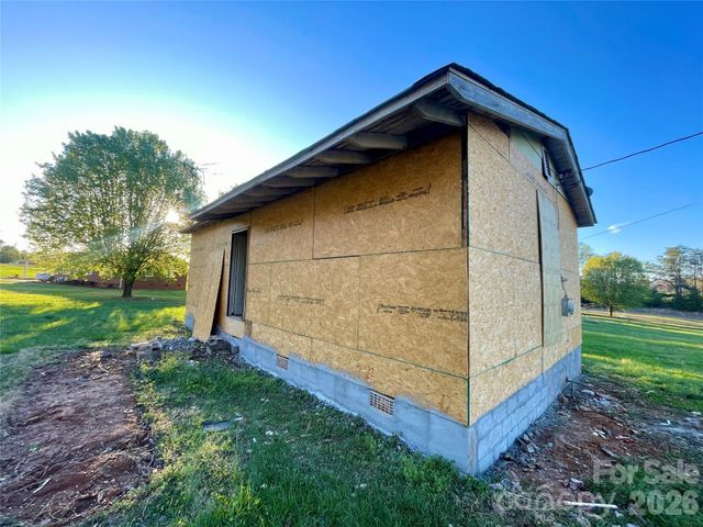 119 Z A Hunter Road, Bessemer City, NC 28016