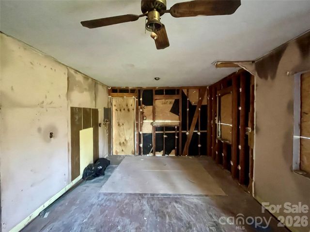 119 Z A Hunter Road, Bessemer City, NC 28016