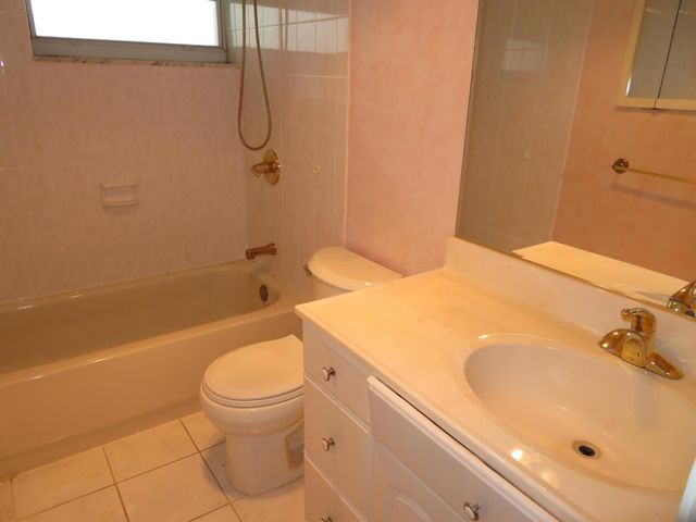 719 Lori Drive 302, Palm Springs, FL 33461