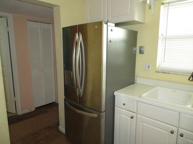 719 Lori Drive 302, Palm Springs, FL 33461