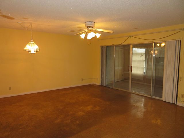 719 Lori Drive 302, Palm Springs, FL 33461