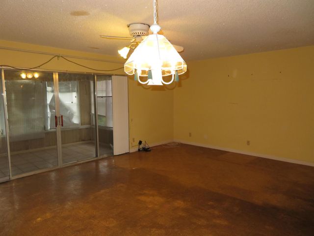 719 Lori Drive 302, Palm Springs, FL 33461