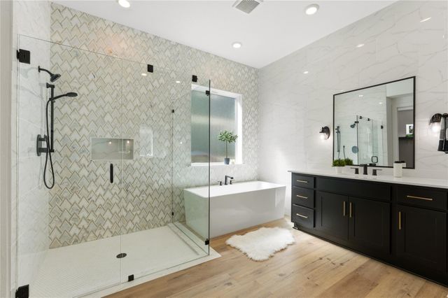 1890 Headwaters BLVD, Dripping Springs, TX 78620