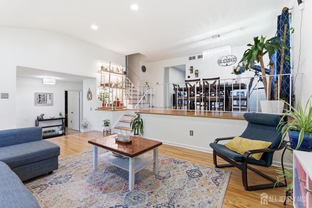 213 Normandy Road, Edison, NJ 08820