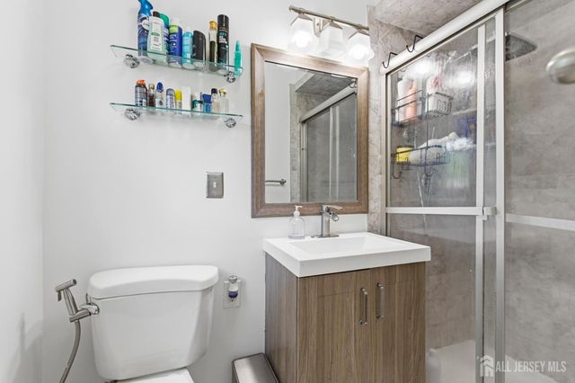 213 Normandy Road, Edison, NJ 08820