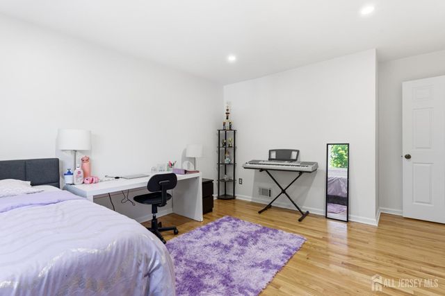 213 Normandy Road, Edison, NJ 08820