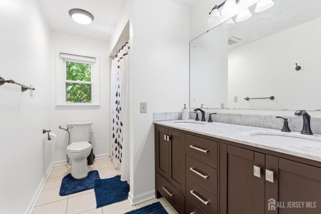 213 Normandy Road, Edison, NJ 08820
