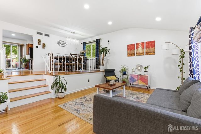 213 Normandy Road, Edison, NJ 08820